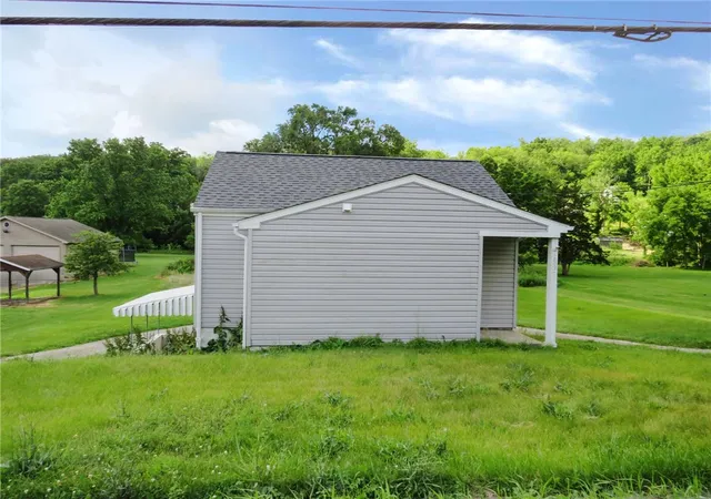 2nd image of 1337 Nine Eighty Rd, Cecil, PA 15317 | MLS# 1763698