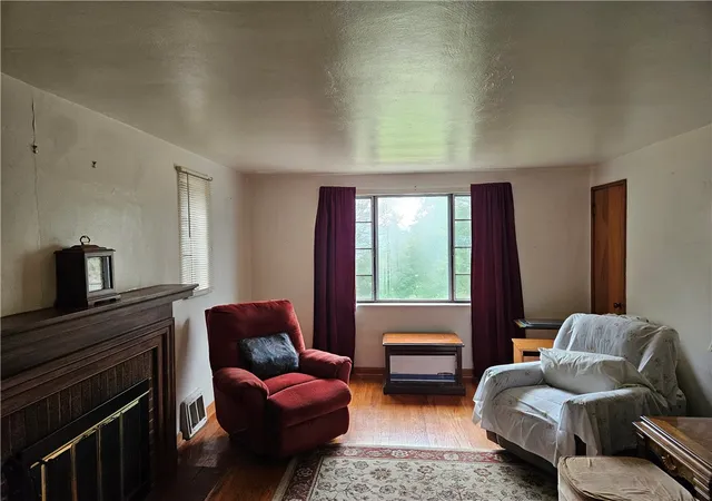 3rd image of 1333 Riverview Dr, Penn Hills, PA 15147 | MLS# 1763408