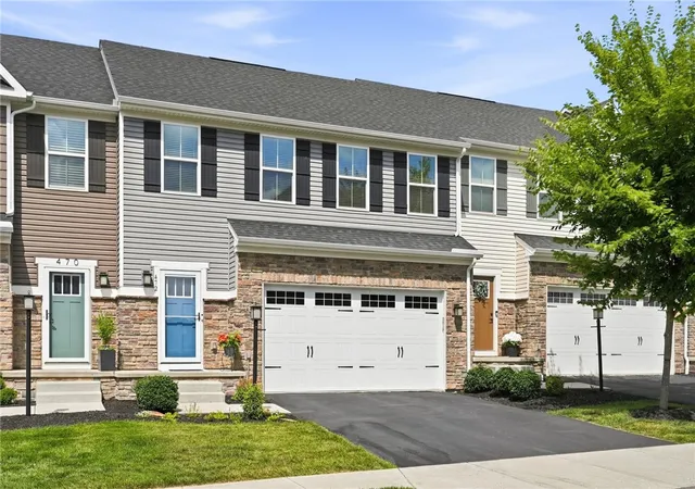 Homes for sale in Adams Twp, PA | 472 Whitetail Meadows Trl, Adams Twp, PA 16046 | MLS# 1763263