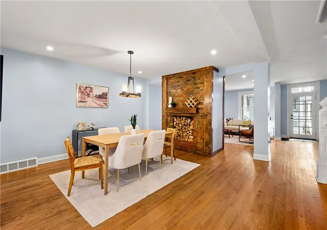 5th image of 1207 Linden Pl, Central North Side, PA 15212 | MLS# 1763529