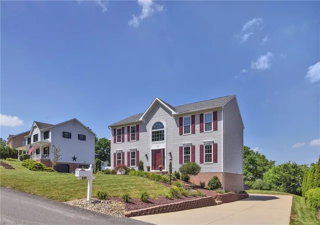 3rd image of 107 Janyce Dr, Greensburg, PA 15601 | MLS# 1763587
