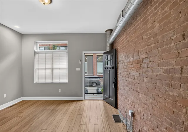 2nd image of 4032 Willow St, Lawrenceville, PA 15201 | MLS# 1763846