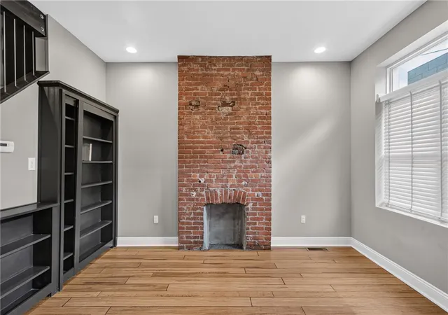 3rd image of 4032 Willow St, Lawrenceville, PA 15201 | MLS# 1763846