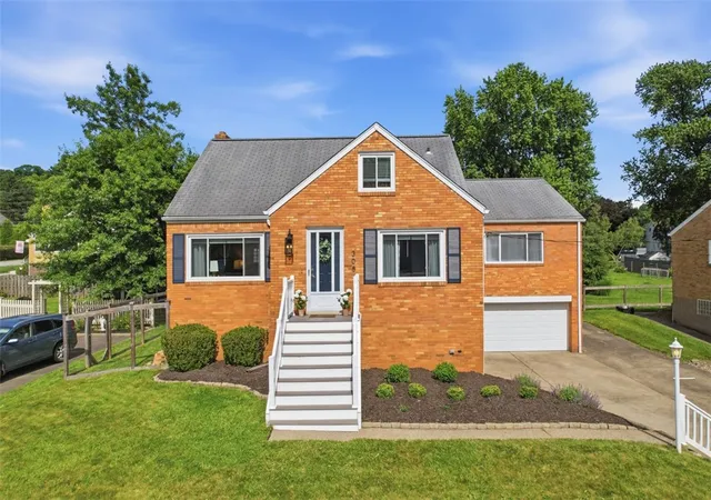 Homes for sale in Shaler, PA | 308 Erin Street, Shaler, PA 15209 | MLS# 1763330