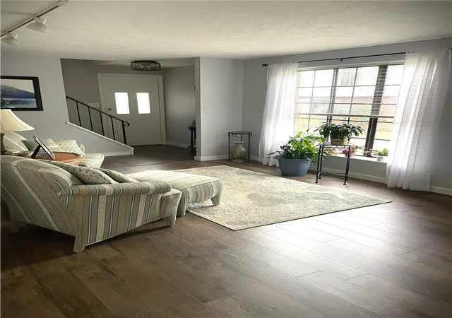 5th image of 111 Woodcrest Dr, Sewickley, PA 15143 | MLS# 1763805