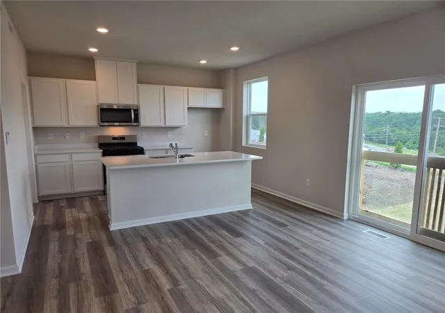 2nd image of 178 Laurel Hills Dr, Buffalo Twp, PA 16055 | MLS# 1763916