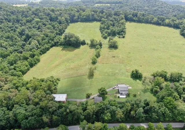 38th image of 426 Station Rd, North Bethlehem, PA 15360 | MLS# 1763924