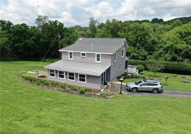 Homes for sale in North Bethlehem, PA | 426 Station Rd, North Bethlehem, PA 15360 | MLS# 1763924