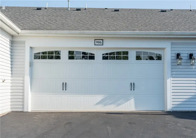 3rd image of 906 Spring Valley Dr, Jackson Twp, PA 16063 | MLS# 1763687