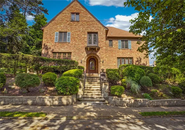 2nd image of 6430 Bartlett St, Squirrel Hill, PA 15217 | MLS# 1763086