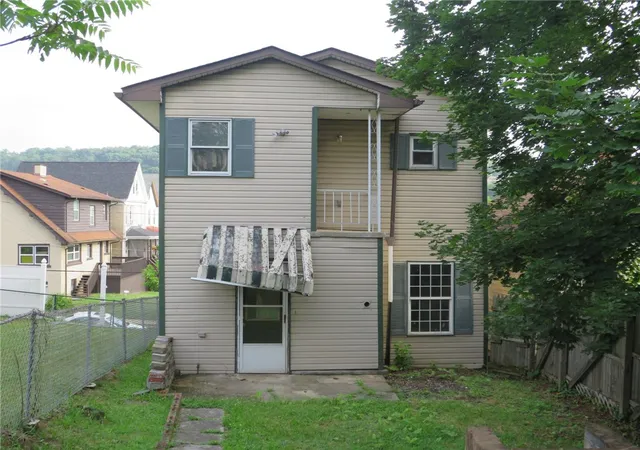 Homes for sale in Stowe Twp, PA | 1119 Charles St, Stowe Twp, PA 15136 | MLS# 1763930