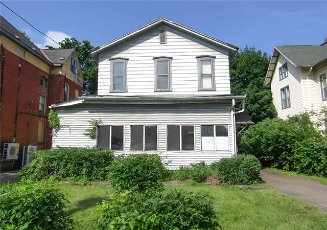 Photo 3 of Single family home for sale at 1470 3rd Avenue, New Brighton, PA 15066 | MLS# 1763739 | Listing updated on 2026-07-09