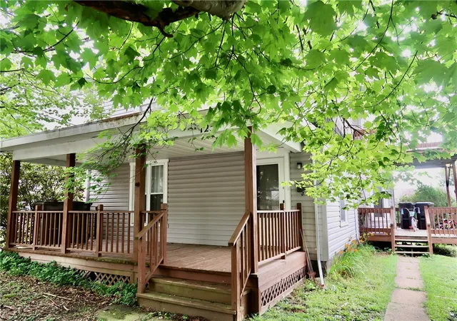 3rd image of 125 S Otter St, Mercer, PA 16137 | MLS# 1763932