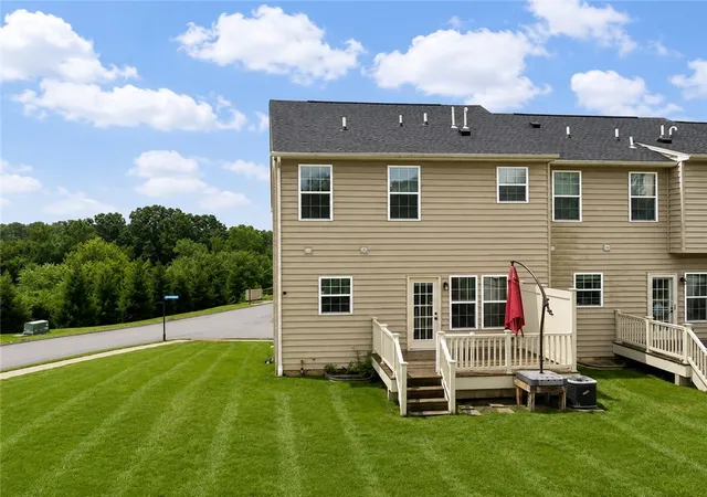 Homes for sale in Collier Twp, PA | 1000 Grey Fox Cir, Collier Twp, PA 15017 | MLS# 1763886