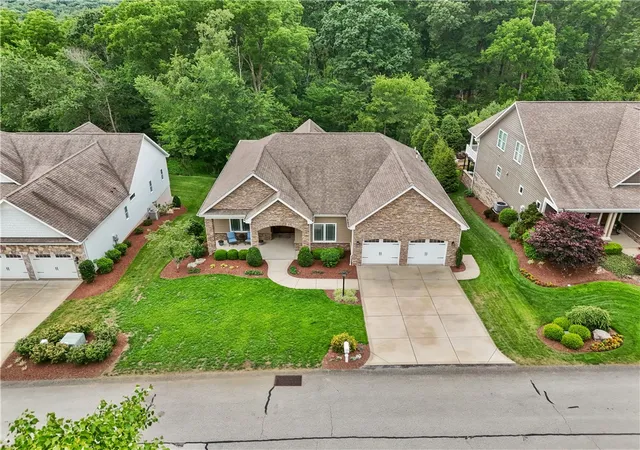 Homes for sale in Murrysville, PA | 3669 Blue Sage Ct, Murrysville, PA 15632 | MLS# 1763814