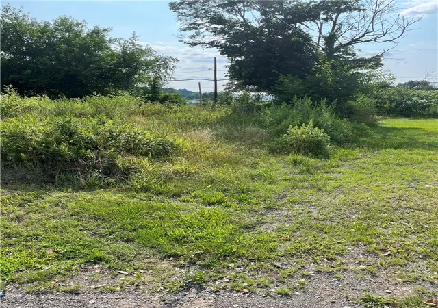 2nd image of 0 10th St, Clairton, PA 15025 | MLS# 1763986