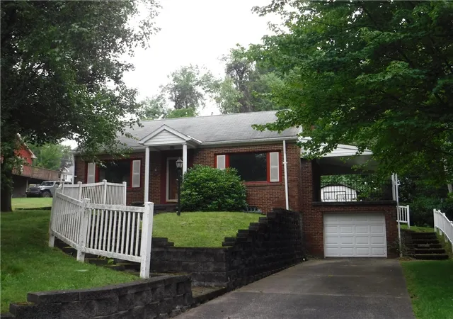 1st image of 810 Longvue Dr, North Sewickley Twp, PA 16117 | MLS# 1763982