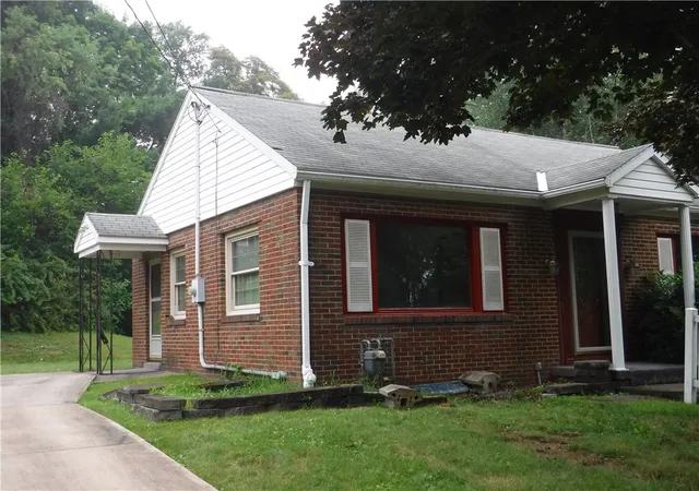 5th image of 810 Longvue Dr, North Sewickley Twp, PA 16117 | MLS# 1763982