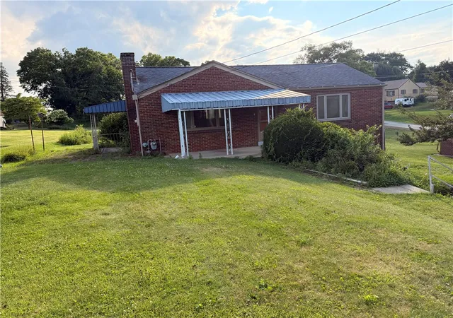 Photo 1 of Single family home for sale at 31 Ewing Rd, Kennedy Twp, PA 15136 | MLS# 1764030 | Listing updated on 2026-07-27