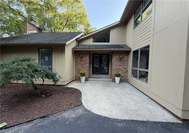 Homes for sale in Murrysville, PA | 4900 Cole Road, Murrysville, PA 15668 | MLS# 1764000
