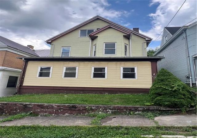 3rd image of 113 Hampton St, Wall, PA 15148 | MLS# 1763632