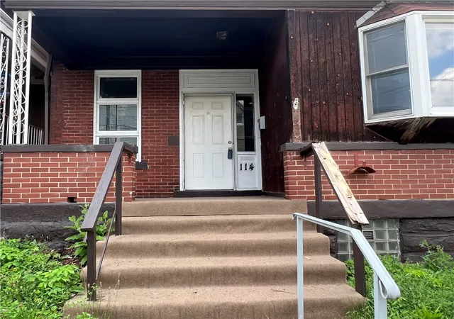 3rd image of 114 Hampton St, Wall Boro, PA 15148 | MLS# 1763693
