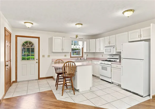 Homes for sale in Hermitage, PA | 635 Cohasset, Hermitage, PA 16148 | MLS# 1763828