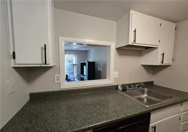 4th image of 2017 Thornberry Dr, Ross Twp, PA 15237 | MLS# 1764041