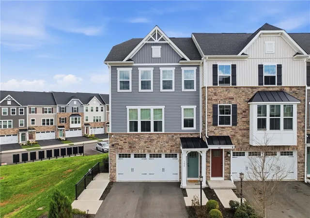 Homes for sale in Adams Twp, PA | 102 Lupine Dr, Adams Twp, PA 16046 | MLS# 1764055