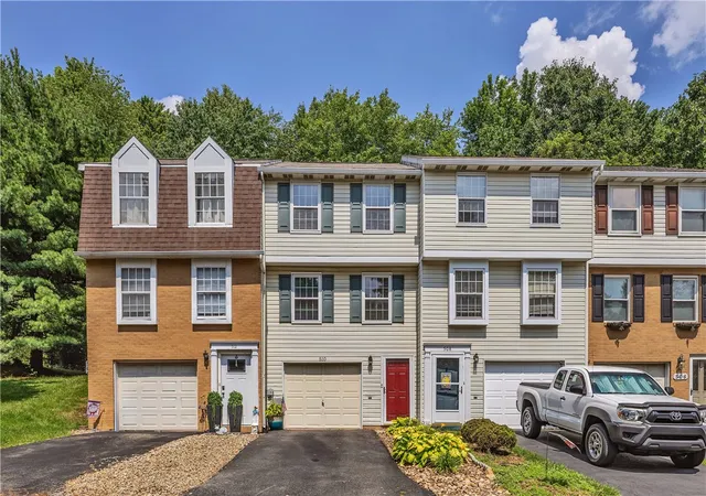 1st image of 510 Lexington Dr, Hopewell Twp, PA 15001 | MLS# 1763895