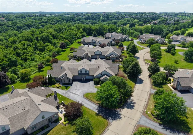 Photo 4 of Sale Pending at 905 Cherry Hl Dr, Presto, PA 15142 | MLS# 1764020 | Listing updated on 2026-07-26