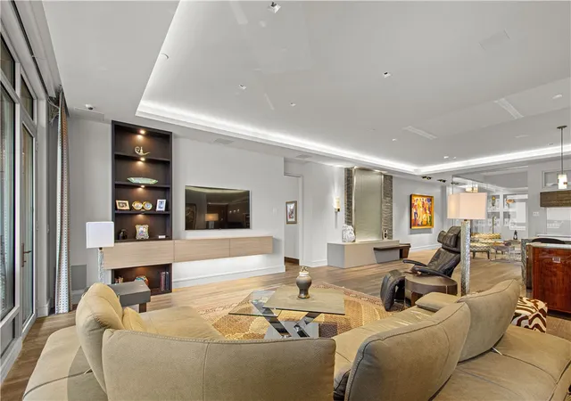 Photo 5 of Condo for sale at 301 5th Avenue #604, Downtown Pgh, PA 15222 | MLS# 1764016 | Listing updated on 2026-08-01