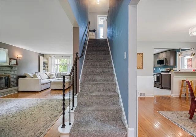 2nd image of 1253 Beagle Dr, Bethel Park, PA 15102 | MLS# 1763883
