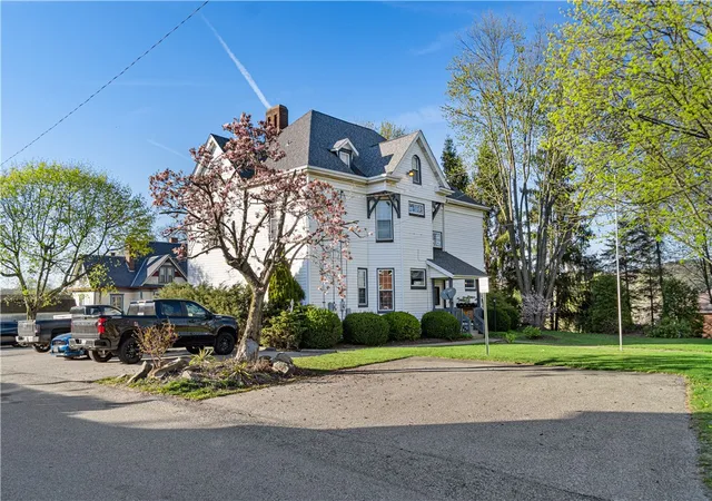 4th image of 502 Walnut Ave, Clairton, PA 15025 | MLS# 1764076