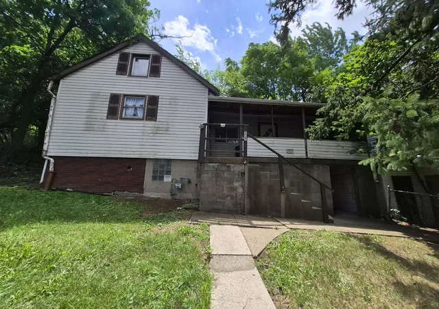 1st image of 337 Hammond St, Sheraden, PA 15204 | MLS# 1764097