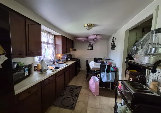 Photo 4 of Single family home for sale at 337 Hammond St, Sheraden, PA 15204 | MLS# 1764097 | Listing updated on 2026-07-27