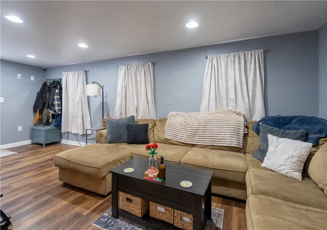 4th image of 26 Circle Dr, Union Twp, PA 15332 | MLS# 1764014