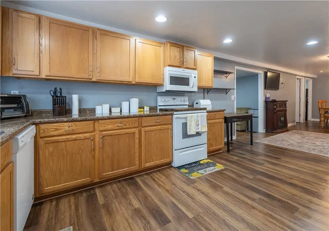 5th image of 26 Circle Dr, Union Twp, PA 15332 | MLS# 1764014