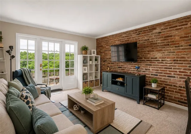 2nd image of 1010 Margarite #G, Scott Twp, PA 15216 | MLS# 1763733