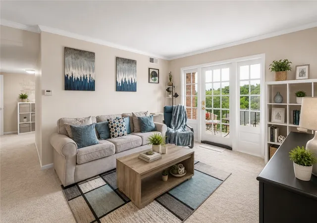 3rd image of 1010 Margarite, Pittsburgh, PA 15216
