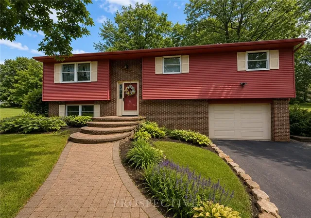 Photo 2 of Single family home for sale at 198 Myers Rd, Gilpin Twp, PA 15690 | MLS# 1763586 | Listing updated on 2026-07-28