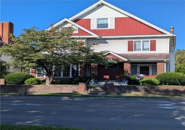 Photo 1 of Single family home for sale at 200 S Walnut St, Blairsville Area, PA 15717 | MLS# 1763827 | Listing updated on 2026-10-06