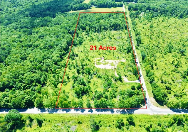 3rd image of 5673 Perry Hwy, Volant, PA 16156 | MLS# 1764118