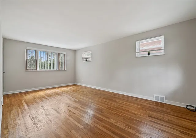 Photo 4 of Single family home for sale at 1309 Jefferson Hts Rd, Wilkins Twp, PA 15235 | MLS# 1763776 | Listing updated on 2026-08-04