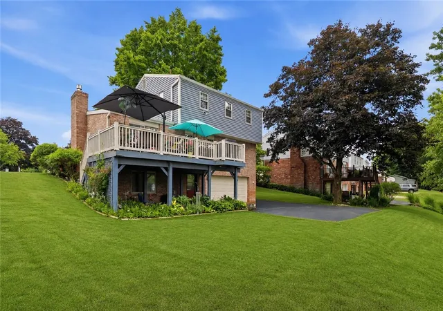 3rd image of 118 Brookmeade Dr, Pittsburgh, PA 15237 | MLS# 1764109