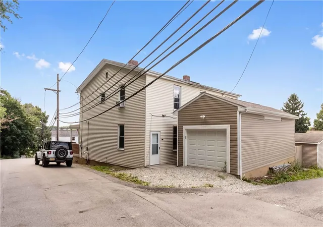 Homes for sale in Carrick, PA | 337 339 Redwood, Carrick, PA 15210 | MLS# 1760563
