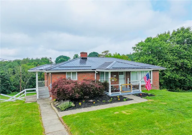 1st image of 18 John Dr, Hanover Twp, PA 15021 | MLS# 1764191