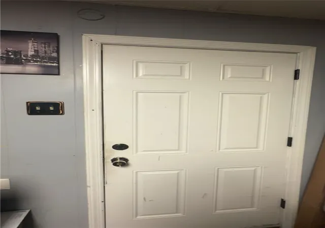 Listing Photo 2 - Condo for sale in building located at 815 10th St, Beaver Falls, PA 15136 - Unit #