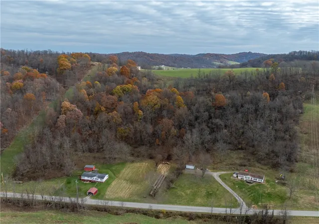2nd image of 452 Sugar Run Rd, Waynesburg, PA 15370 | MLS# 1763938