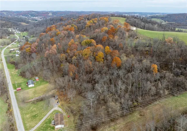 6th image of 452 Sugar Run Rd, Waynesburg, PA 15370 | MLS# 1763938